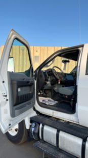 2018 Ford F-750 4x2 Hi-Rail Flatbed Service Truck With Crane