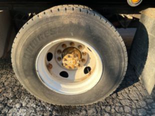 2001 IHC 4700 Diesel 4x4 Roll Back Wrecker Truck