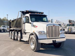 2025 Peterbilt 567 10x4 18' Load King Dump Truck