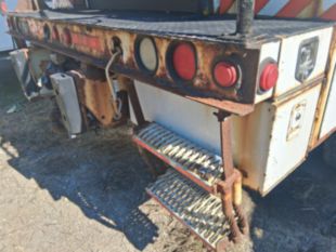 2009 Single TEREX TEREX Bucket Truck