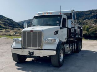 2025 Peterbilt 567 12x4 20' Load King Dump Truck