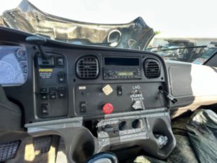 2010 Freightliner 6x4 National 800D 23 Ton Boom Truck
