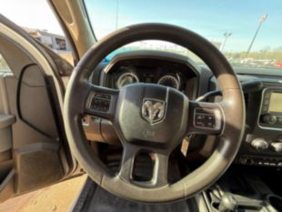 2014 Dodge 5500 Diesel 4x4 Versalift SST-40-EIH Bucket Truck